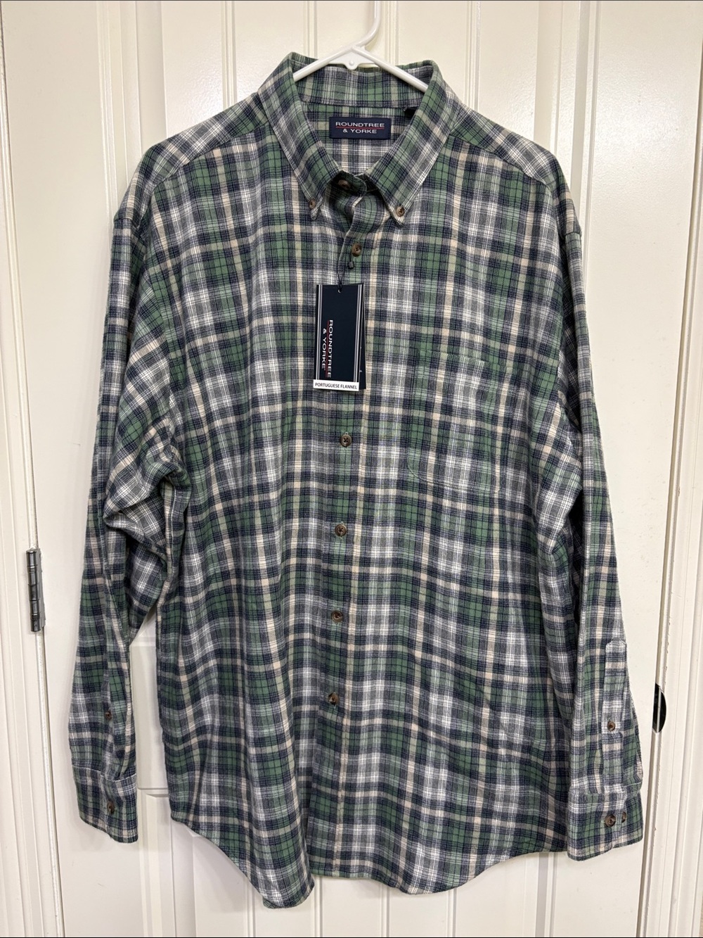 NWT Roundtree & Yorke Men's Green Plaid Flannel Button-Down Shirt